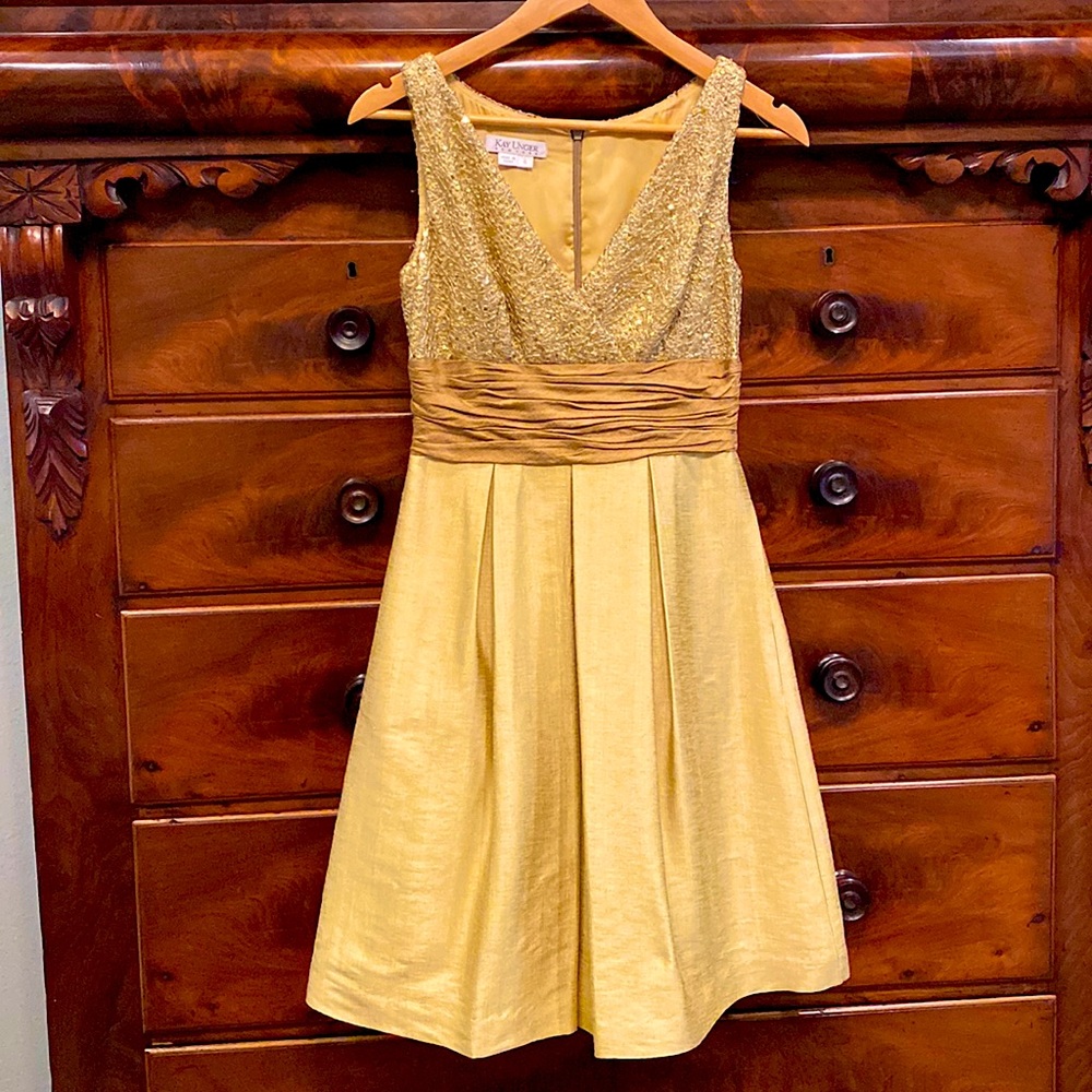 KAY UNGER NEW YORK | Size 4 silk gold cocktail formal dress lined with pockets